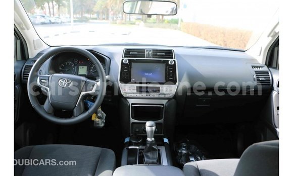 Acheter Import Voiture Toyota Prado Blanc à Import - Dubai, Kailahun Acheter Import Voiture Toyota Prado Blanc à Import - Dubai, Kailahun