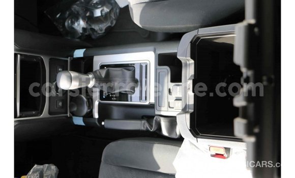 Acheter Import Voiture Toyota Prado Blanc à Import - Dubai, Kailahun Acheter Import Voiture Toyota Prado Blanc à Import - Dubai, Kailahun