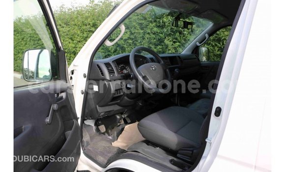 Buy Import Toyota Hiace White Car in Import - Dubai in Kailahun Buy Import Toyota Hiace White Car in Import - Dubai in Kailahun