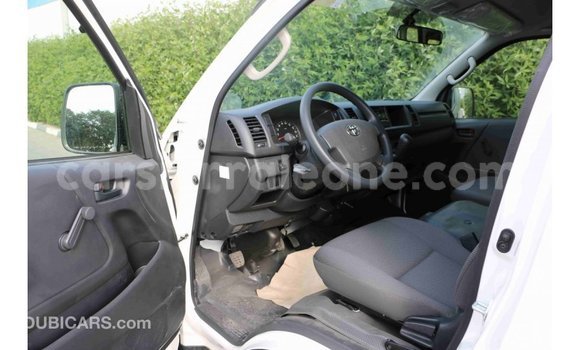 Buy Import Toyota Hiace White Car in Import - Dubai in Kailahun Buy Import Toyota Hiace White Car in Import - Dubai in Kailahun