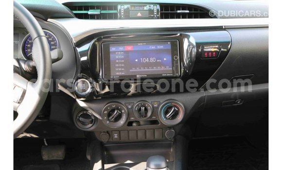 Acheter Import Voiture Toyota Hilux Noir à Import - Dubai, Kailahun Acheter Import Voiture Toyota Hilux Noir à Import - Dubai, Kailahun