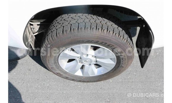 Acheter Import Voiture Toyota Hilux Noir à Import - Dubai, Kailahun Acheter Import Voiture Toyota Hilux Noir à Import - Dubai, Kailahun