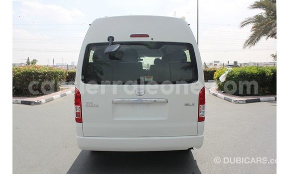 Acheter Import Voiture Toyota Hiace Blanc à Import - Dubai, Kailahun Acheter Import Voiture Toyota Hiace Blanc à Import - Dubai, Kailahun