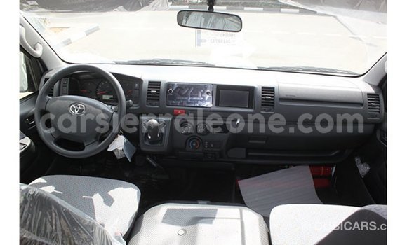 Acheter Import Voiture Toyota Hiace Blanc à Import - Dubai, Kailahun Acheter Import Voiture Toyota Hiace Blanc à Import - Dubai, Kailahun