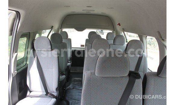 Acheter Import Voiture Toyota Hiace Blanc à Import - Dubai, Kailahun Acheter Import Voiture Toyota Hiace Blanc à Import - Dubai, Kailahun