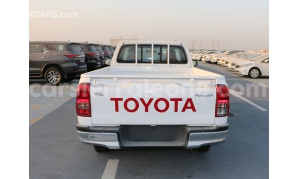 Buy Import Toyota Hilux White Car in Import - Dubai in Kailahun Buy Import Toyota Hilux White Car in Import - Dubai in Kailahun