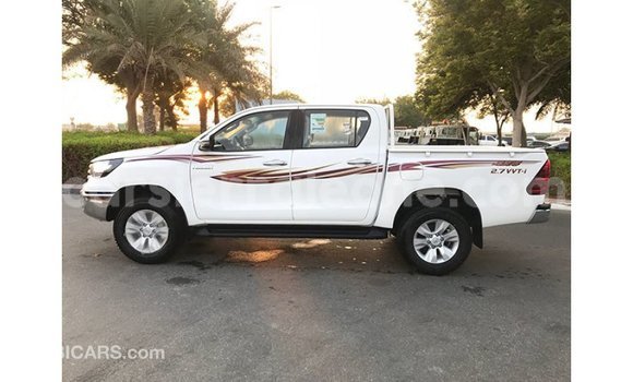 Buy Import Toyota Hilux White Car in Import - Dubai in Kailahun Buy Import Toyota Hilux White Car in Import - Dubai in Kailahun