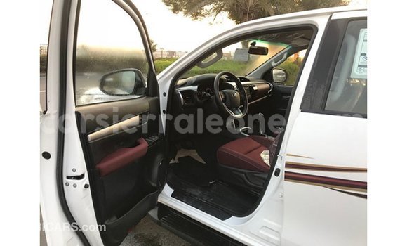 Buy Import Toyota Hilux White Car in Import - Dubai in Kailahun Buy Import Toyota Hilux White Car in Import - Dubai in Kailahun