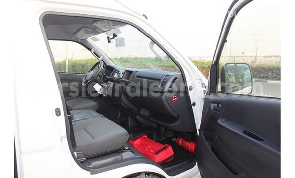 Buy Import Toyota Hiace White Car in Import - Dubai in Kailahun Buy Import Toyota Hiace White Car in Import - Dubai in Kailahun