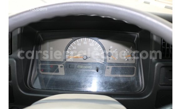 Buy Import Nissan 350Z White Car in Import - Dubai in Kailahun Buy Import Nissan 350Z White Car in Import - Dubai in Kailahun