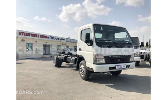 Buy Import Mitsubishi Carisma White Car in Import - Dubai in Kailahun Buy Import Mitsubishi Carisma White Car in Import - Dubai in Kailahun