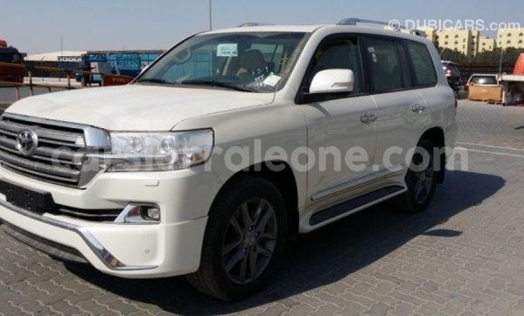 Buy Import Toyota Land Cruiser White Car in Import - Dubai in Kailahun Buy Import Toyota Land Cruiser White Car in Import - Dubai in Kailahun
