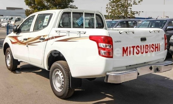 Buy Import Mitsubishi L200 White Car in Import - Dubai in Kailahun Buy Import Mitsubishi L200 White Car in Import - Dubai in Kailahun