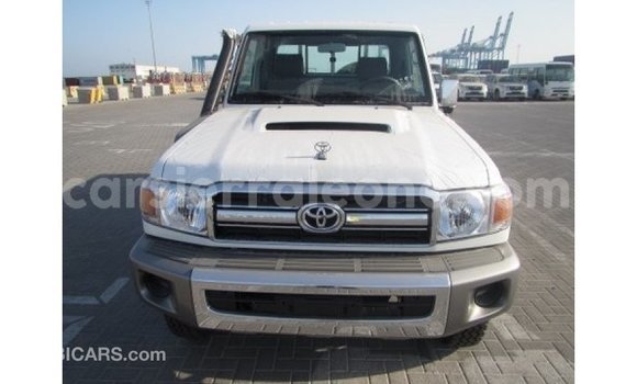 Buy Import Toyota Land Cruiser White Car in Import - Dubai in Kailahun Buy Import Toyota Land Cruiser White Car in Import - Dubai in Kailahun