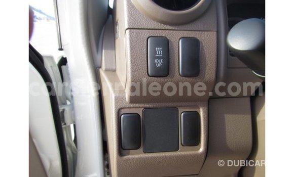 Buy Import Toyota Land Cruiser White Car in Import - Dubai in Kailahun Buy Import Toyota Land Cruiser White Car in Import - Dubai in Kailahun