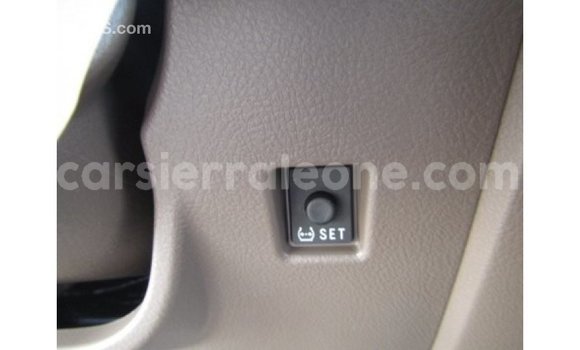 Buy Import Toyota Land Cruiser White Car in Import - Dubai in Kailahun Buy Import Toyota Land Cruiser White Car in Import - Dubai in Kailahun