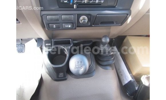 Buy Import Toyota Land Cruiser White Car in Import - Dubai in Kailahun Buy Import Toyota Land Cruiser White Car in Import - Dubai in Kailahun