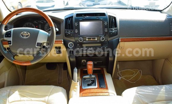 Acheter Import Voiture Toyota Land Cruiser Autre à Import - Dubai, Kailahun Acheter Import Voiture Toyota Land Cruiser Autre à Import - Dubai, Kailahun