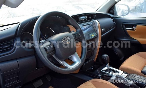 Buy Import Toyota Fortuner White Car in Import - Dubai in Kailahun Buy Import Toyota Fortuner White Car in Import - Dubai in Kailahun