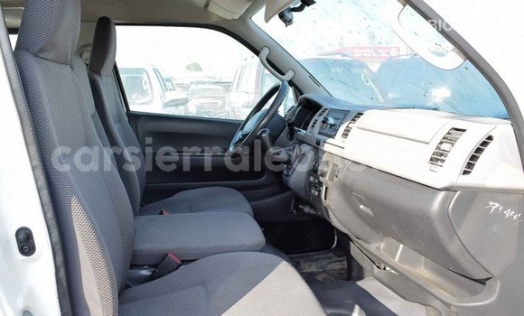 Buy Import Toyota Hiace White Car in Import - Dubai in Kailahun Buy Import Toyota Hiace White Car in Import - Dubai in Kailahun