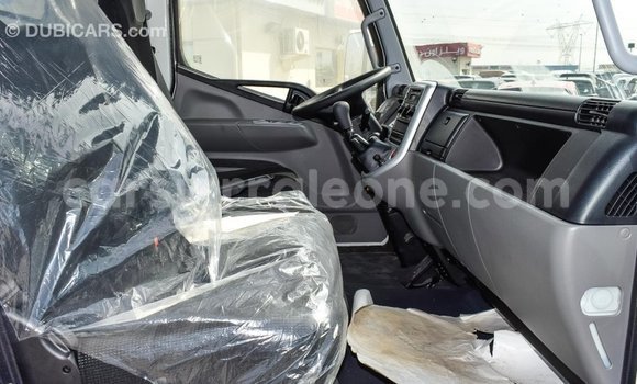 Buy Import Mitsubishi Carisma White Car in Import - Dubai in Kailahun Buy Import Mitsubishi Carisma White Car in Import - Dubai in Kailahun