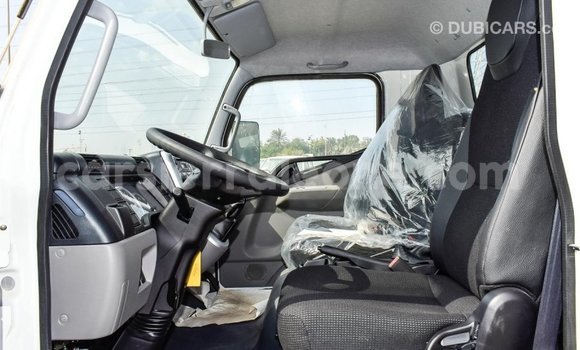 Buy Import Mitsubishi Carisma White Car in Import - Dubai in Kailahun Buy Import Mitsubishi Carisma White Car in Import - Dubai in Kailahun