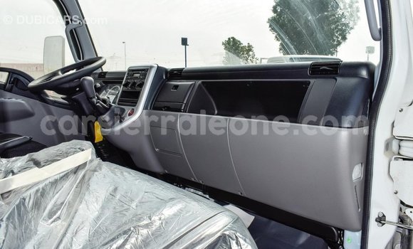 Buy Import Mitsubishi Carisma White Car in Import - Dubai in Kailahun Buy Import Mitsubishi Carisma White Car in Import - Dubai in Kailahun