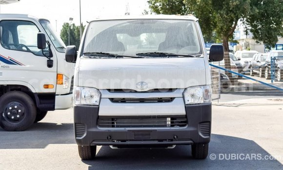 Buy Import Toyota Hiace White Car in Import - Dubai in Kailahun Buy Import Toyota Hiace White Car in Import - Dubai in Kailahun
