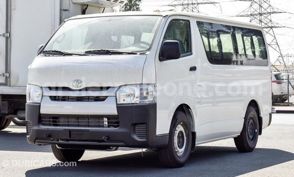 Buy Import Toyota Hiace White Car in Import - Dubai in Kailahun Buy Import Toyota Hiace White Car in Import - Dubai in Kailahun