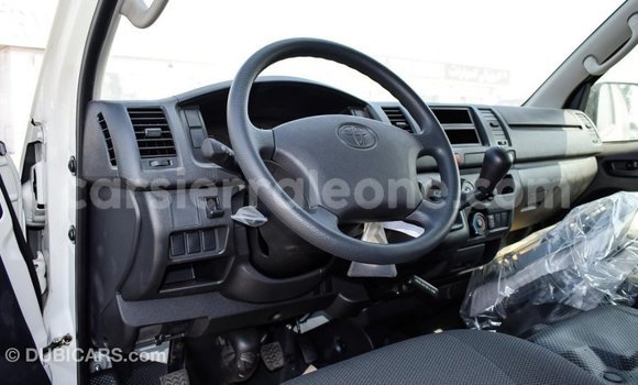 Buy Import Toyota Hiace White Car in Import - Dubai in Kailahun Buy Import Toyota Hiace White Car in Import - Dubai in Kailahun