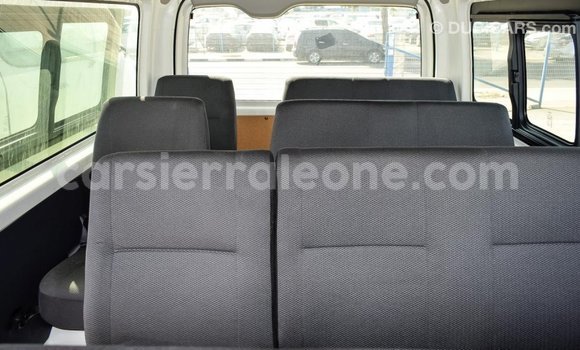 Buy Import Toyota Hiace White Car in Import - Dubai in Kailahun Buy Import Toyota Hiace White Car in Import - Dubai in Kailahun