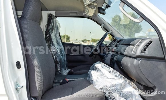 Buy Import Toyota Hiace White Car in Import - Dubai in Kailahun Buy Import Toyota Hiace White Car in Import - Dubai in Kailahun