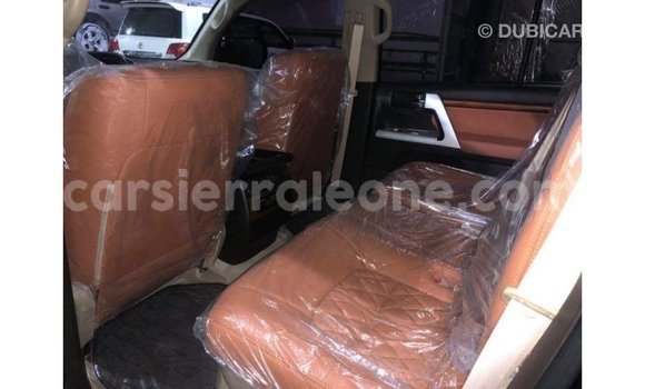 Acheter Import Voiture Toyota Land Cruiser Noir à Import - Dubai, Kailahun Acheter Import Voiture Toyota Land Cruiser Noir à Import - Dubai, Kailahun