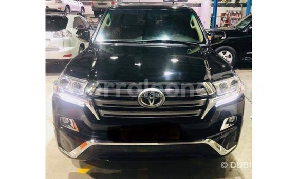 Acheter Import Voiture Toyota Land Cruiser Noir à Import - Dubai, Kailahun Acheter Import Voiture Toyota Land Cruiser Noir à Import - Dubai, Kailahun