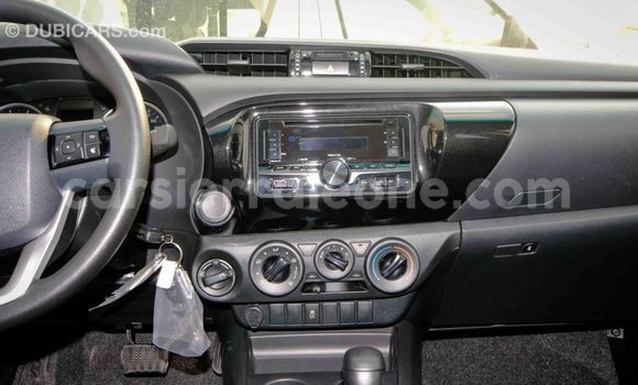 Acheter Import Voiture Toyota Hilux Autre à Import - Dubai, Kailahun Acheter Import Voiture Toyota Hilux Autre à Import - Dubai, Kailahun