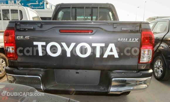 Acheter Import Voiture Toyota Hilux Autre à Import - Dubai, Kailahun Acheter Import Voiture Toyota Hilux Autre à Import - Dubai, Kailahun