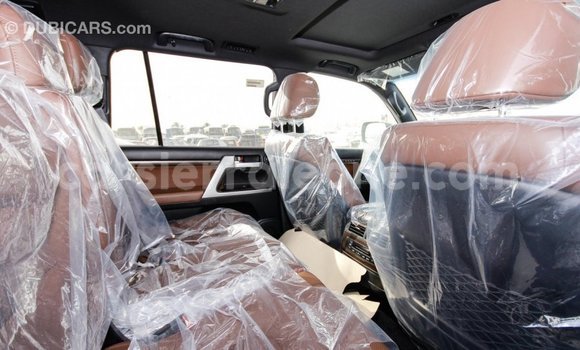 Buy Import Toyota Land Cruiser Black Car in Import - Dubai in Kailahun Buy Import Toyota Land Cruiser Black Car in Import - Dubai in Kailahun