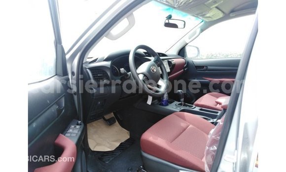 Buy Import Toyota Hilux Other Car in Import - Dubai in Kailahun Buy Import Toyota Hilux Other Car in Import - Dubai in Kailahun