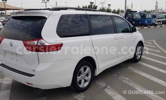 Buy Import Toyota Sienna White Car in Import - Dubai in Kailahun Buy Import Toyota Sienna White Car in Import - Dubai in Kailahun