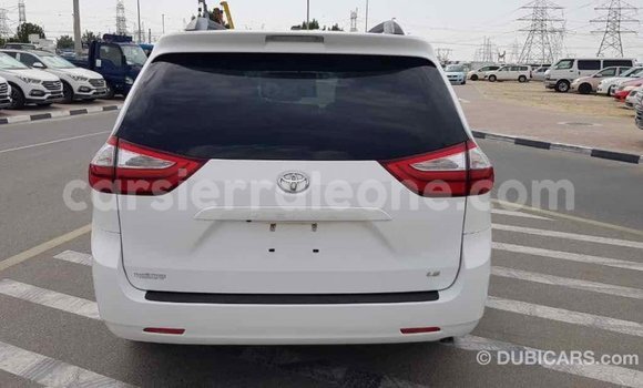 Buy Import Toyota Sienna White Car in Import - Dubai in Kailahun Buy Import Toyota Sienna White Car in Import - Dubai in Kailahun