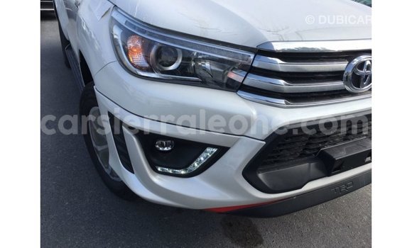 Buy Import Toyota Hilux White Car in Import - Dubai in Kailahun Buy Import Toyota Hilux White Car in Import - Dubai in Kailahun