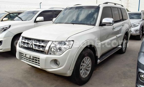 Buy Import Mitsubishi Pajero White Car in Import - Dubai in Kailahun Buy Import Mitsubishi Pajero White Car in Import - Dubai in Kailahun