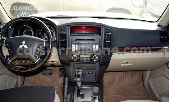 Buy Import Mitsubishi Pajero White Car in Import - Dubai in Kailahun Buy Import Mitsubishi Pajero White Car in Import - Dubai in Kailahun