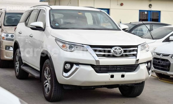 Buy Import Toyota Fortuner White Car in Import - Dubai in Kailahun Buy Import Toyota Fortuner White Car in Import - Dubai in Kailahun