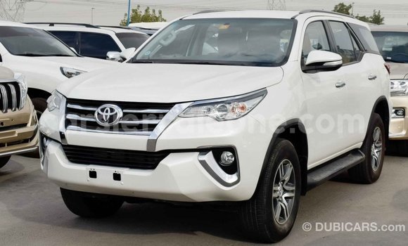 Buy Import Toyota Fortuner White Car in Import - Dubai in Kailahun Buy Import Toyota Fortuner White Car in Import - Dubai in Kailahun