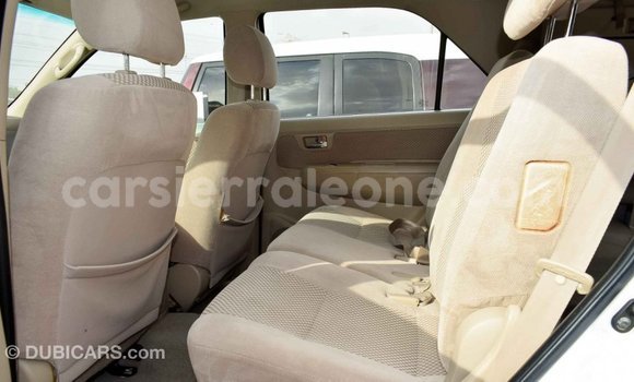 Acheter Import Voiture Toyota Fortuner Blanc à Import - Dubai, Kailahun Acheter Import Voiture Toyota Fortuner Blanc à Import - Dubai, Kailahun