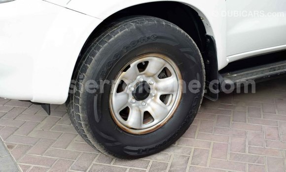 Acheter Import Voiture Toyota Fortuner Blanc à Import - Dubai, Kailahun Acheter Import Voiture Toyota Fortuner Blanc à Import - Dubai, Kailahun