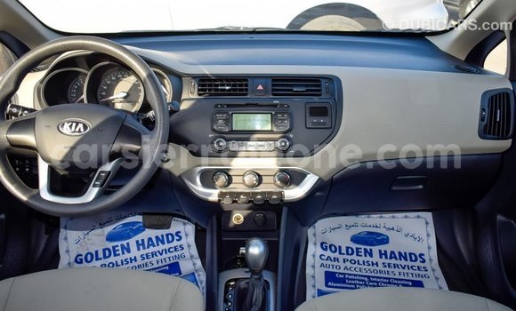 Acheter Import Voiture Kia Rio Blanc à Import - Dubai, Kailahun Acheter Import Voiture Kia Rio Blanc à Import - Dubai, Kailahun