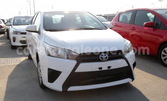Acheter Import Voiture Toyota Yaris Blanc à Import - Dubai, Kailahun Acheter Import Voiture Toyota Yaris Blanc à Import - Dubai, Kailahun
