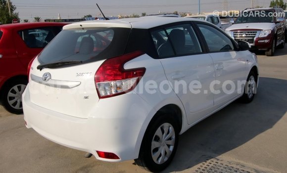 Acheter Import Voiture Toyota Yaris Blanc à Import - Dubai, Kailahun Acheter Import Voiture Toyota Yaris Blanc à Import - Dubai, Kailahun